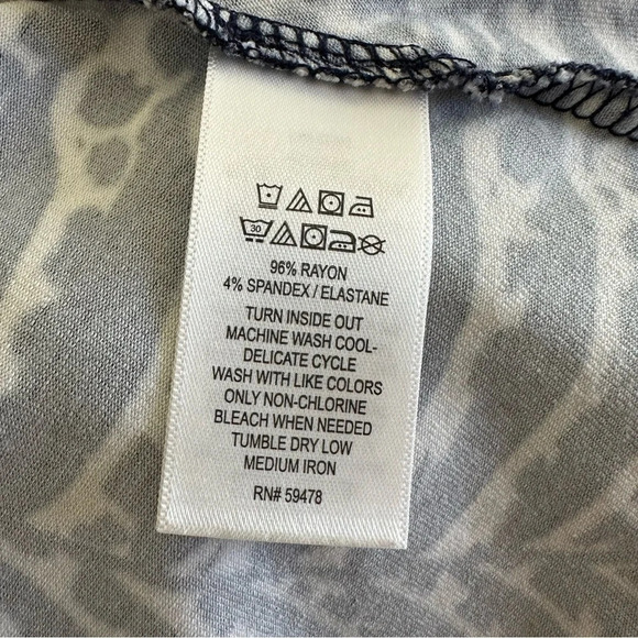 Cynthia Rowley Plus 1X Blue Palm Tree Print Short Sleeve Dress Modal Knit V Neck - Picture 4 of 4